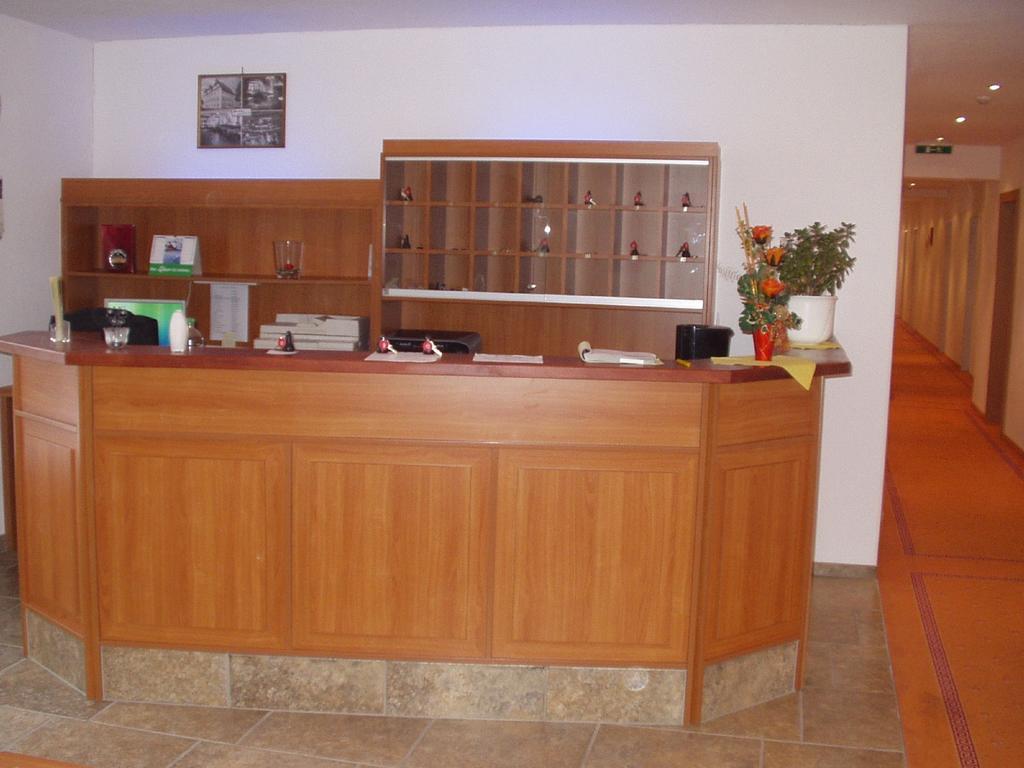 ستير Stiftshotel Garsten المظهر الخارجي الصورة
